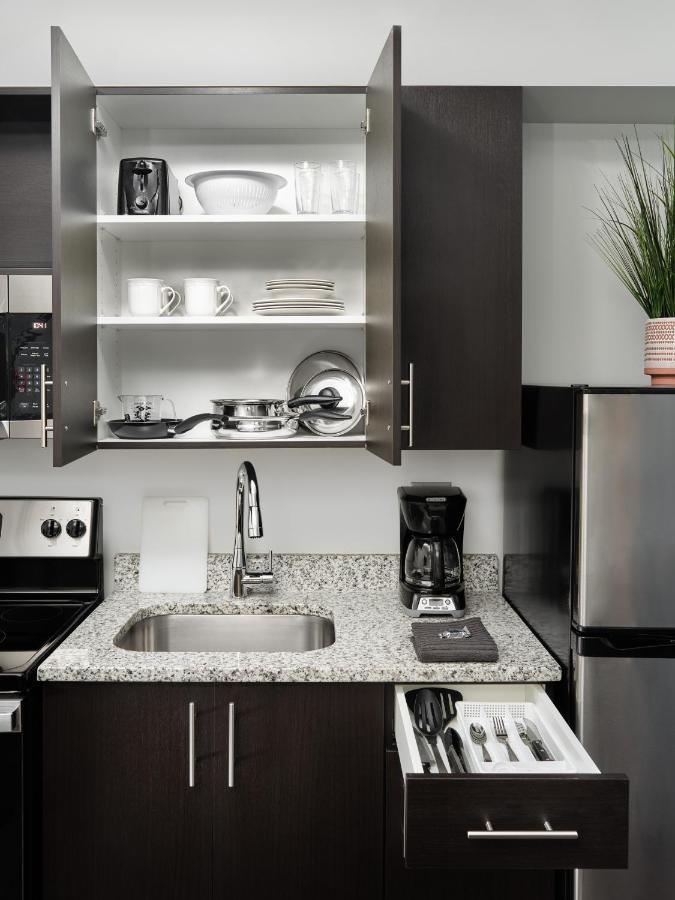 Hotel Stayapt Raleigh-durham/rtp Clegg